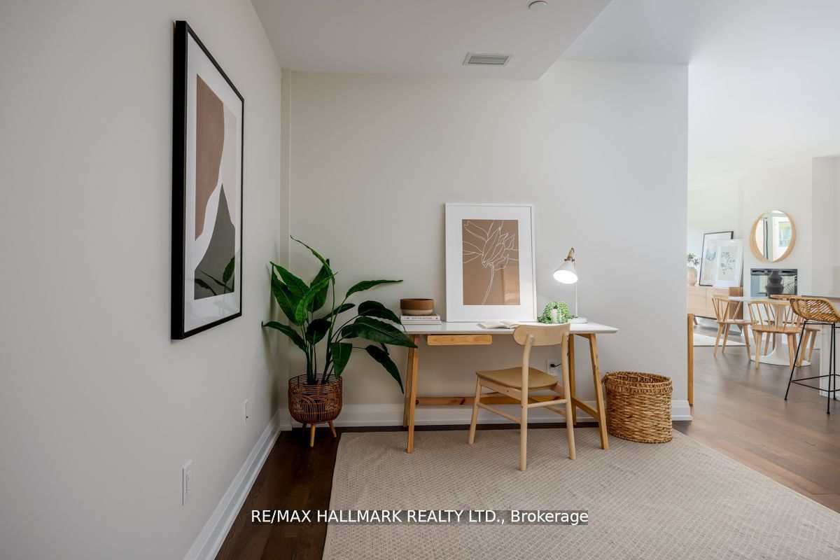 200 Woodbine Avenue, #304