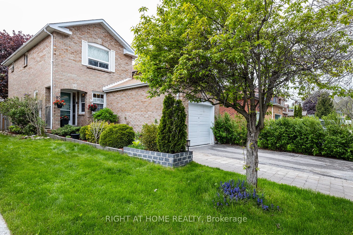 18 Tipton Crescent
