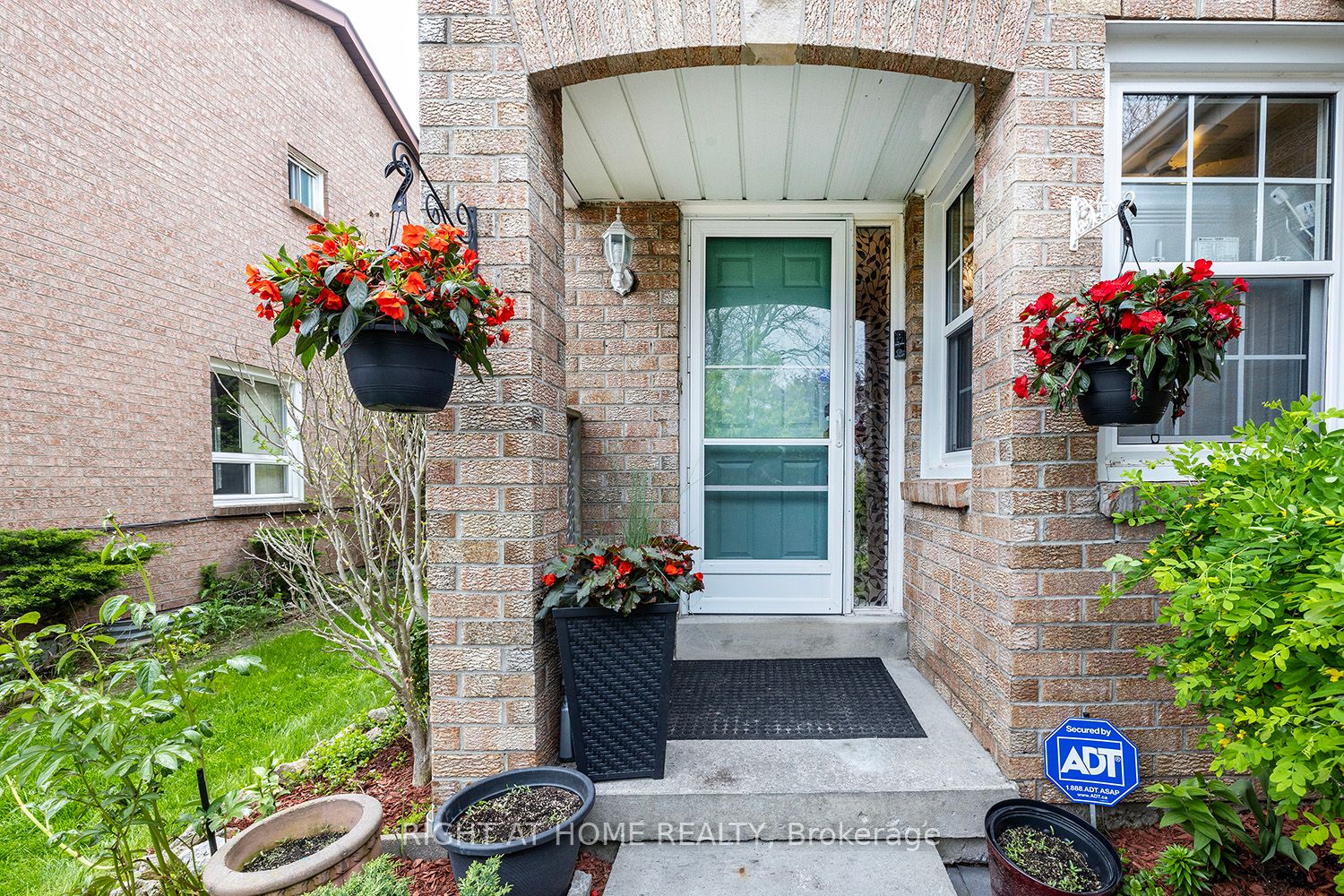 18 Tipton Crescent