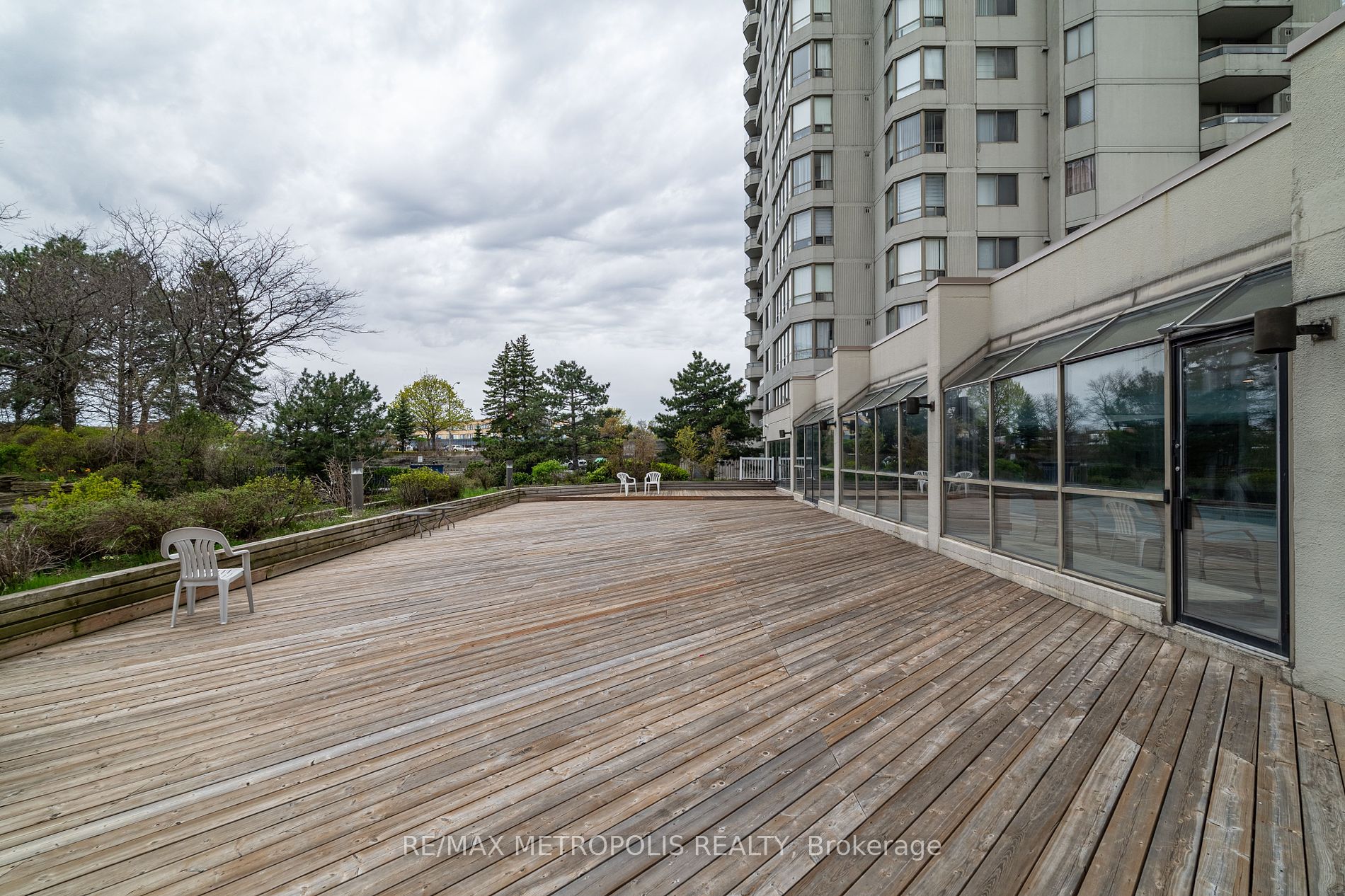 150 Alton Towers Circle, #201