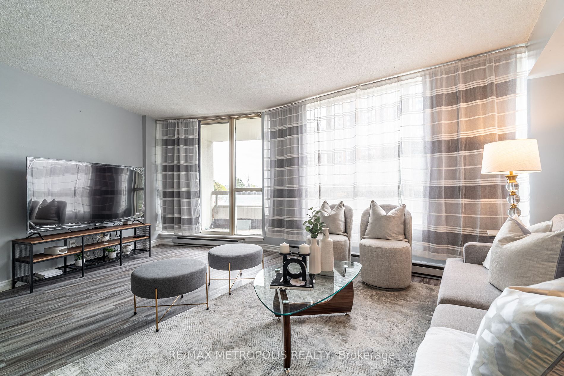 150 Alton Towers Circle, #201