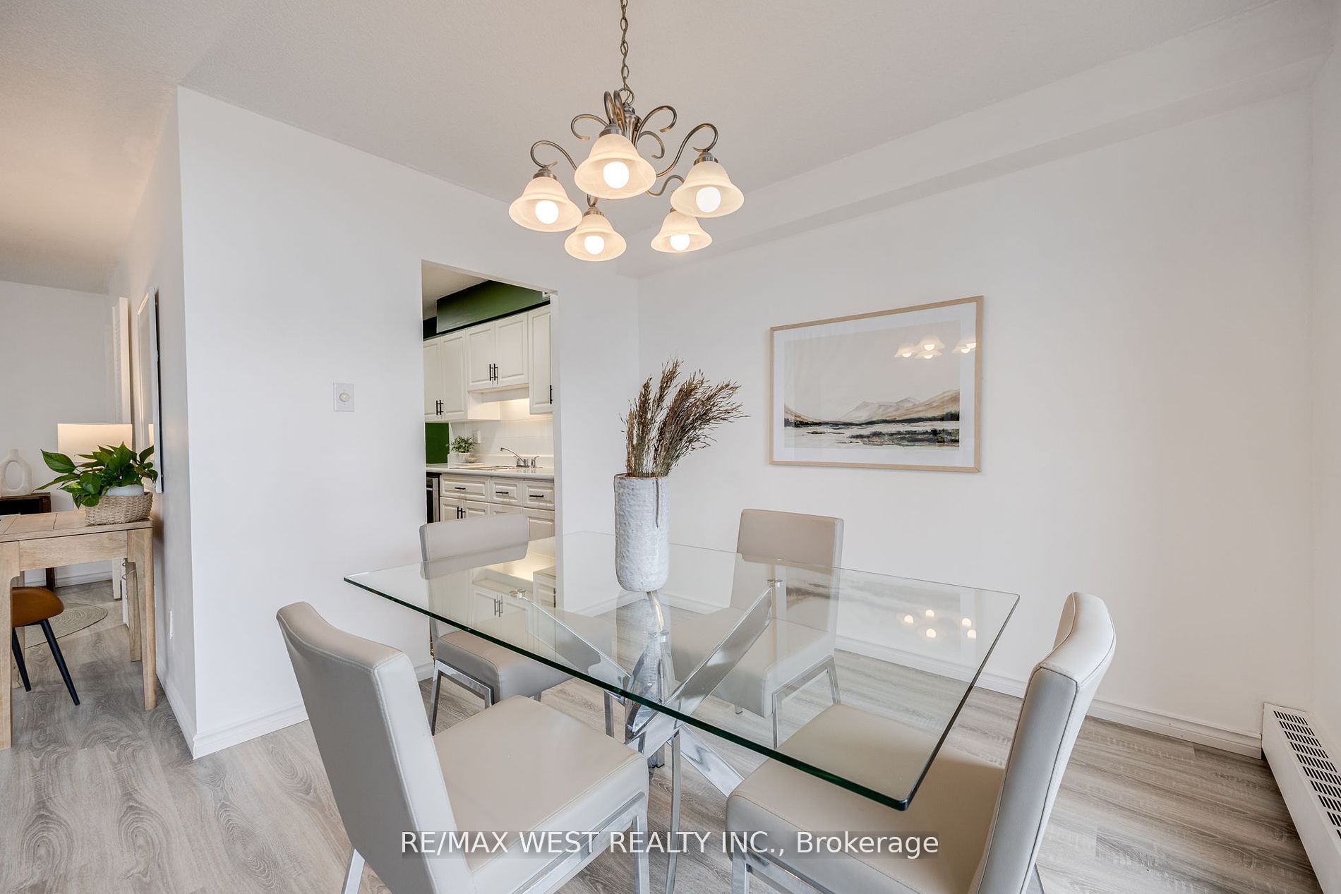1210 Radom Street, #910