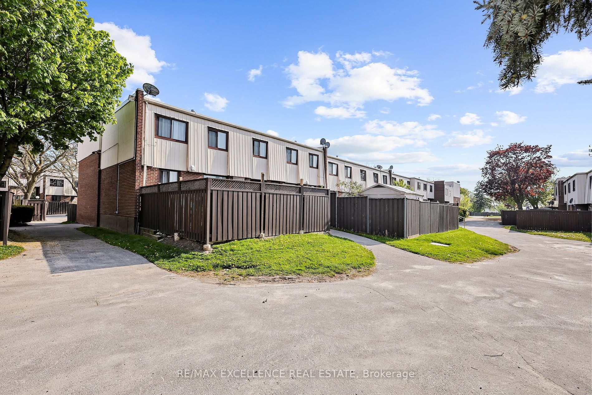 1100 Oxford Street, #73