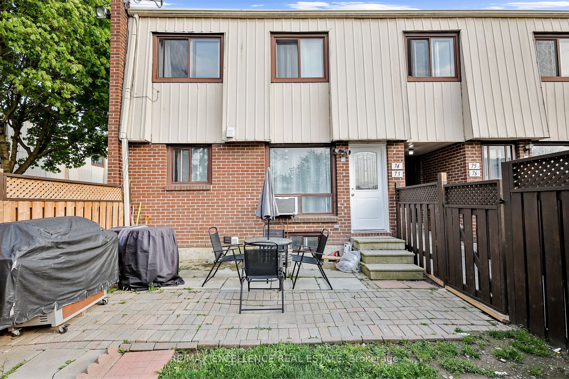 1100 Oxford Street, #73