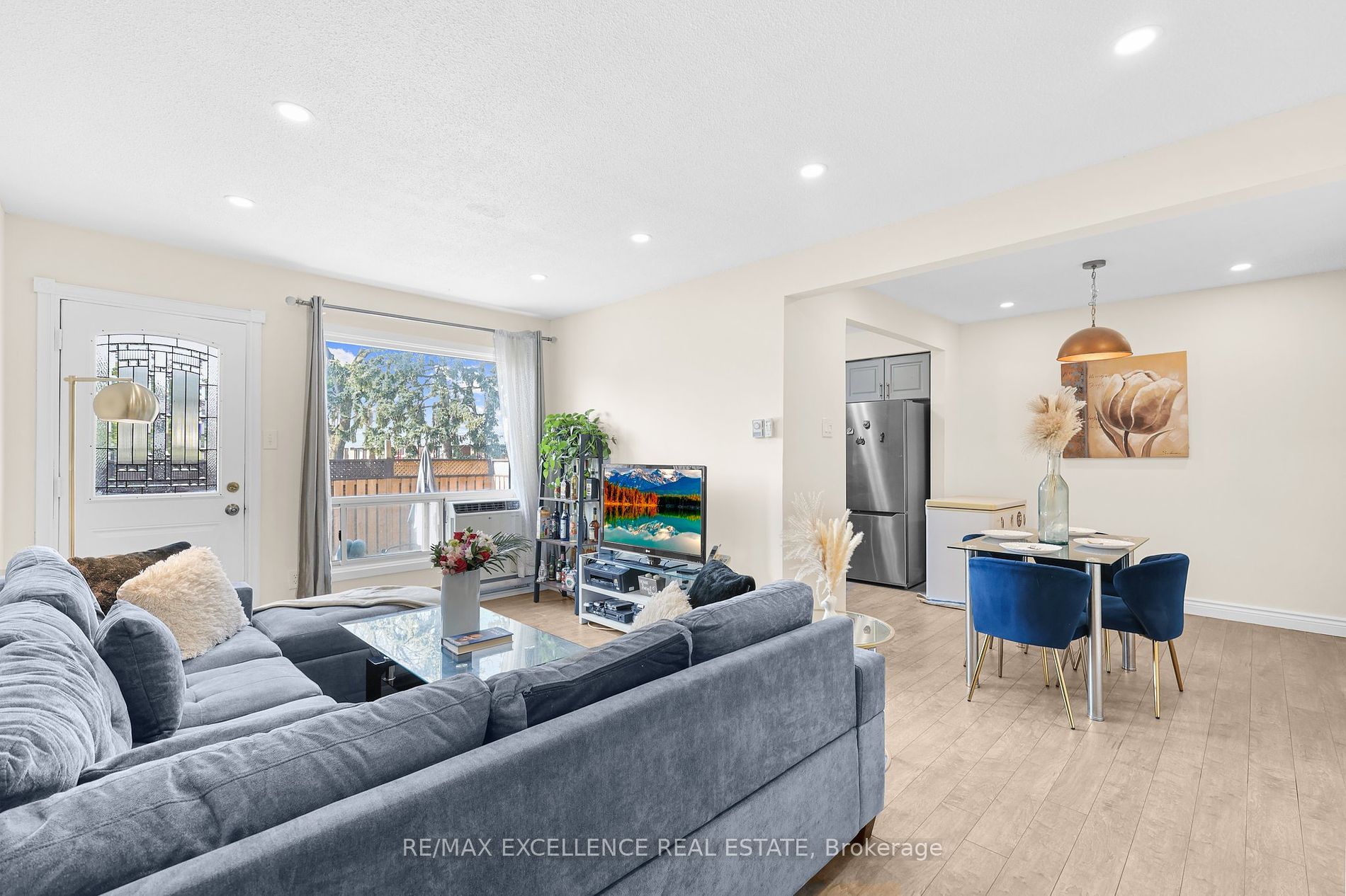 1100 Oxford Street, #73