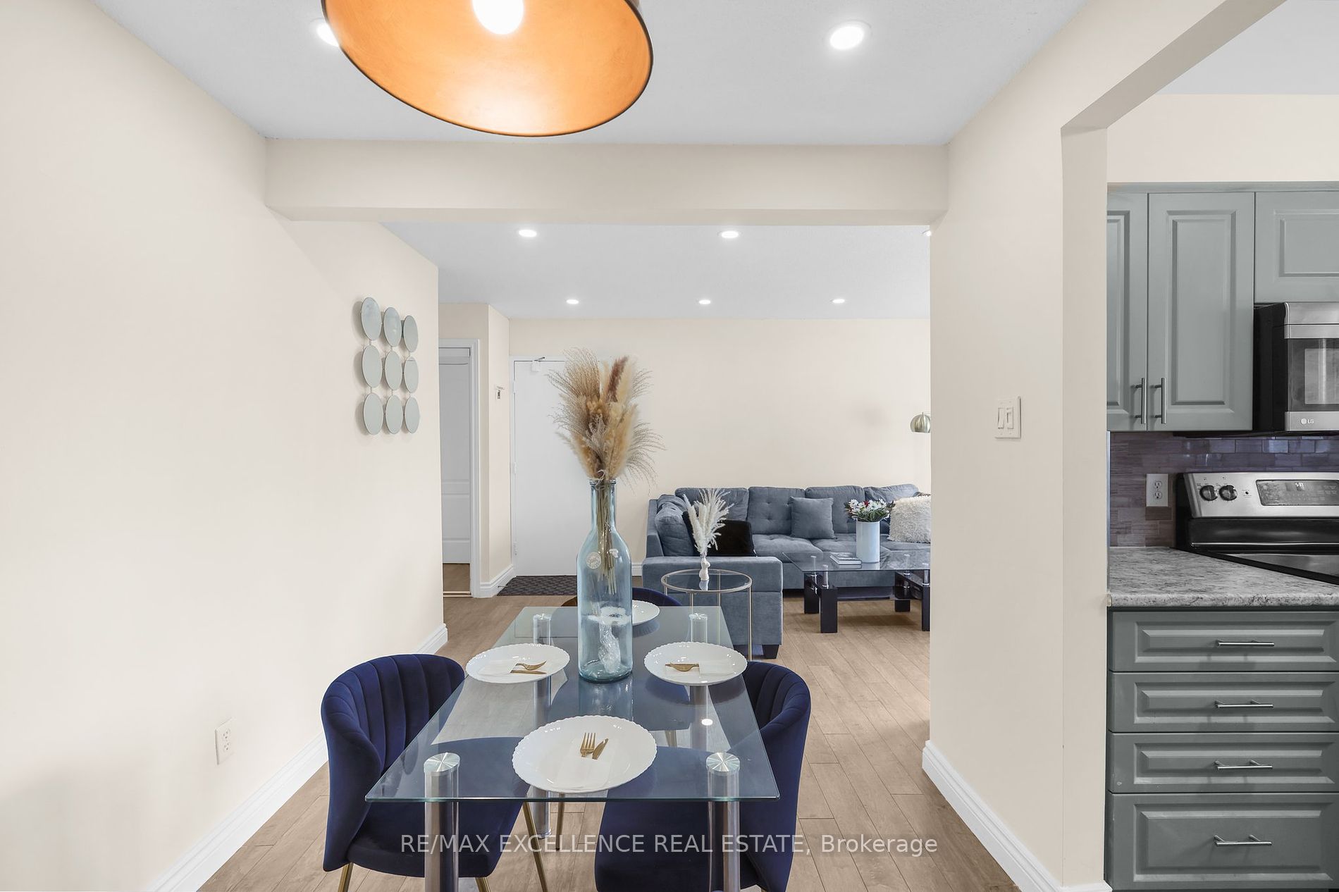 1100 Oxford Street, #73