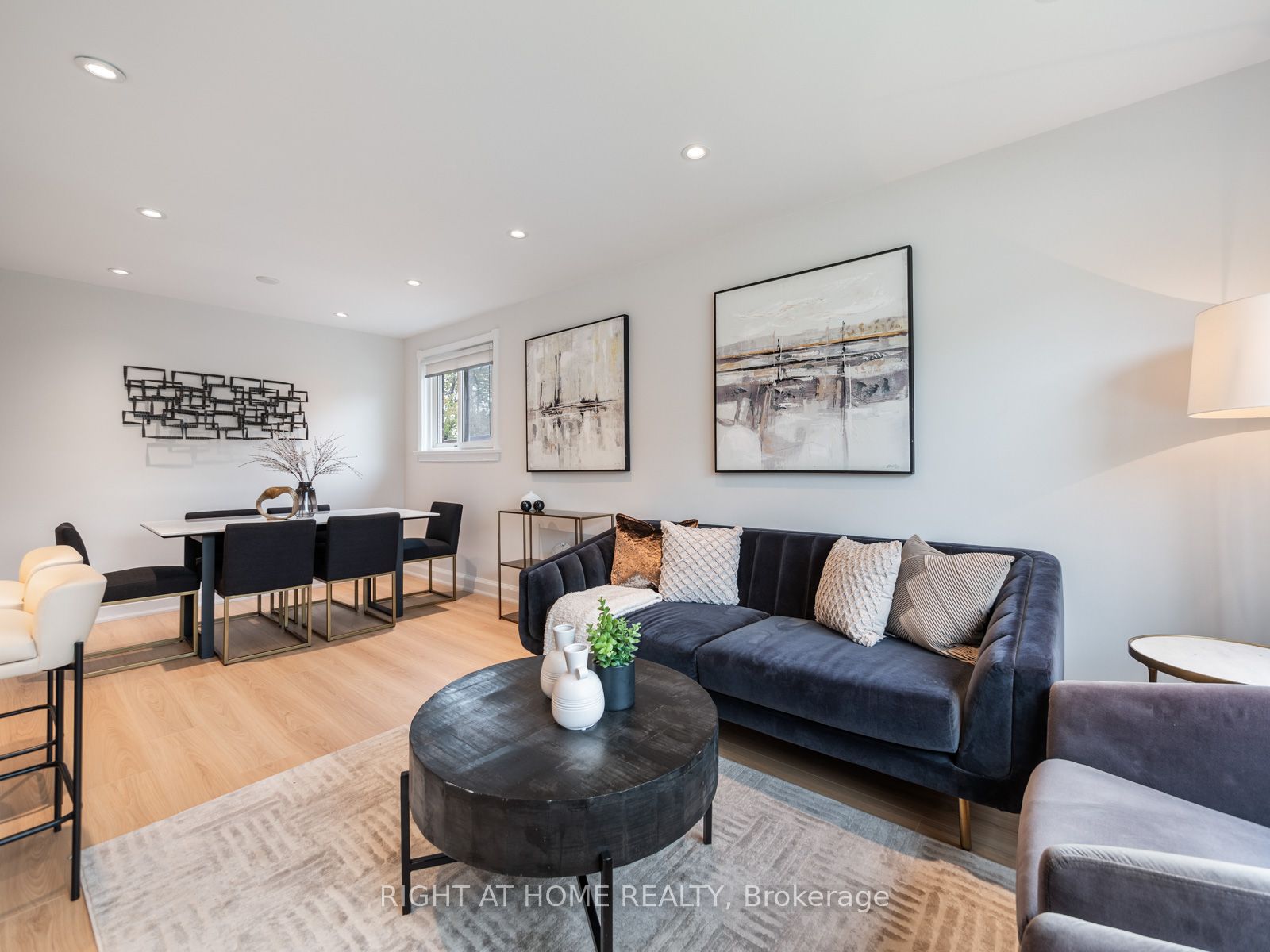 49 Amsterdam Avenue
