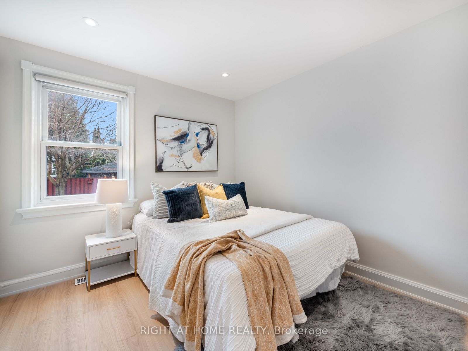 49 Amsterdam Avenue