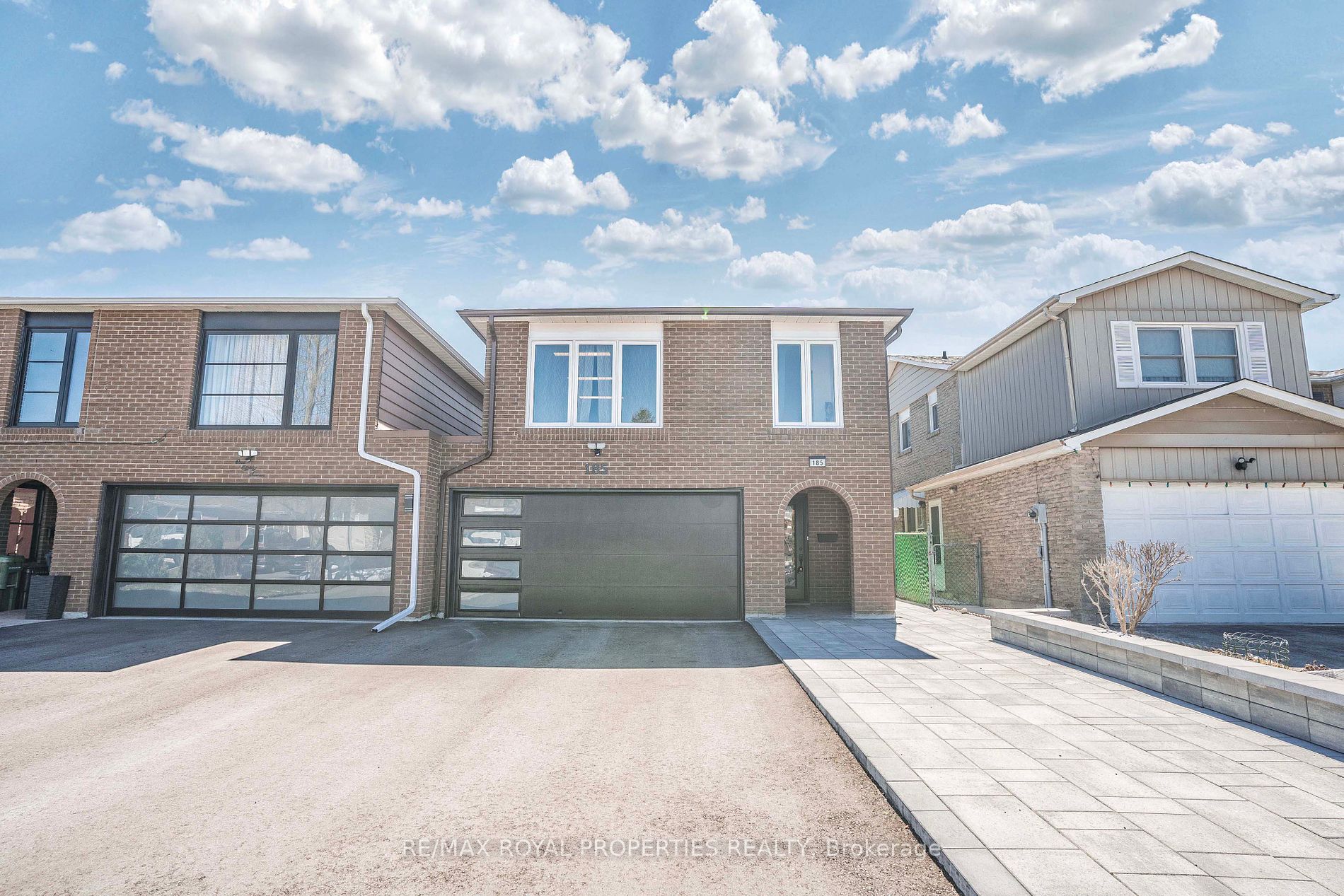 185 Braymore Boulevard