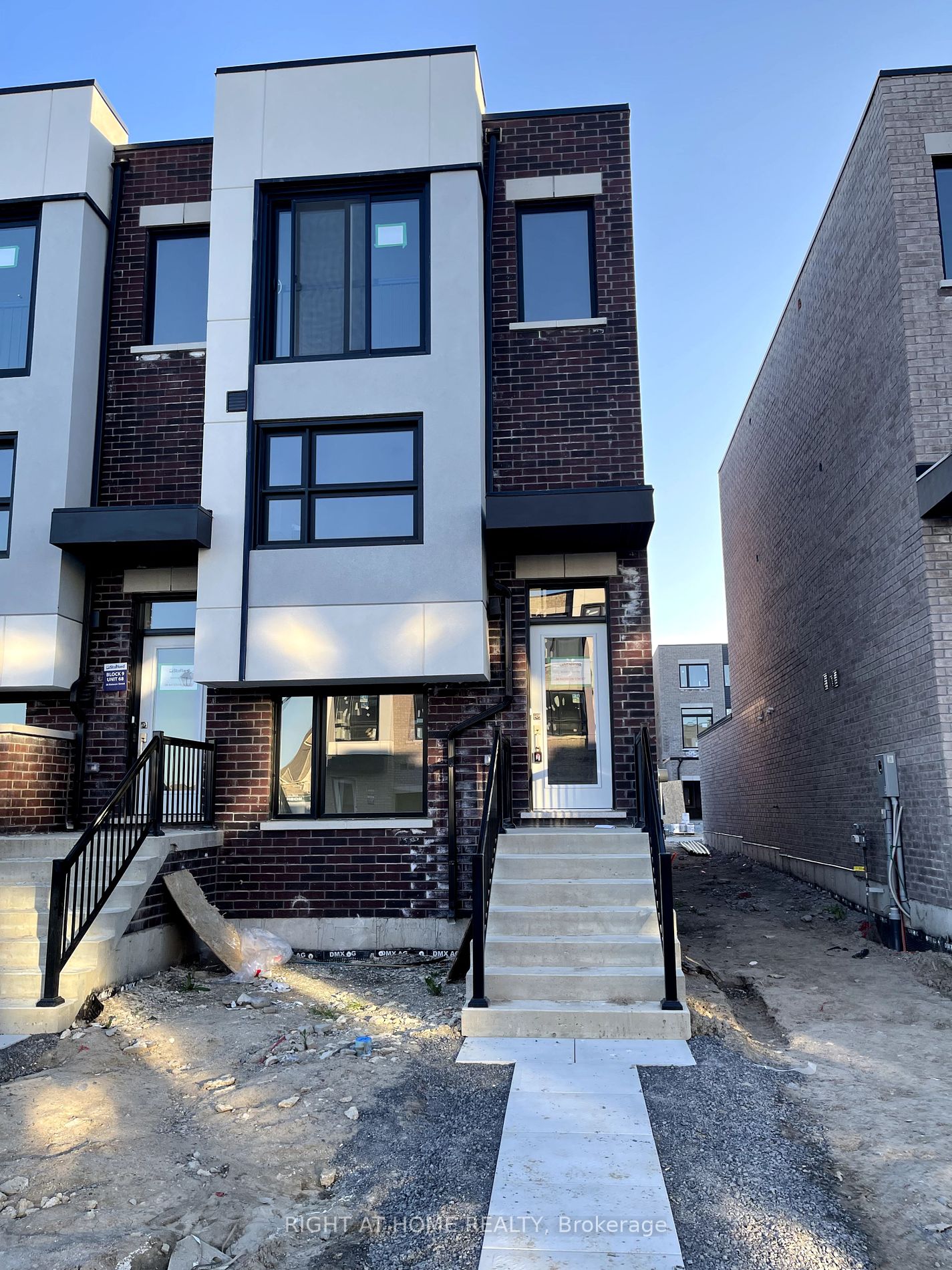 36 Bateson Street