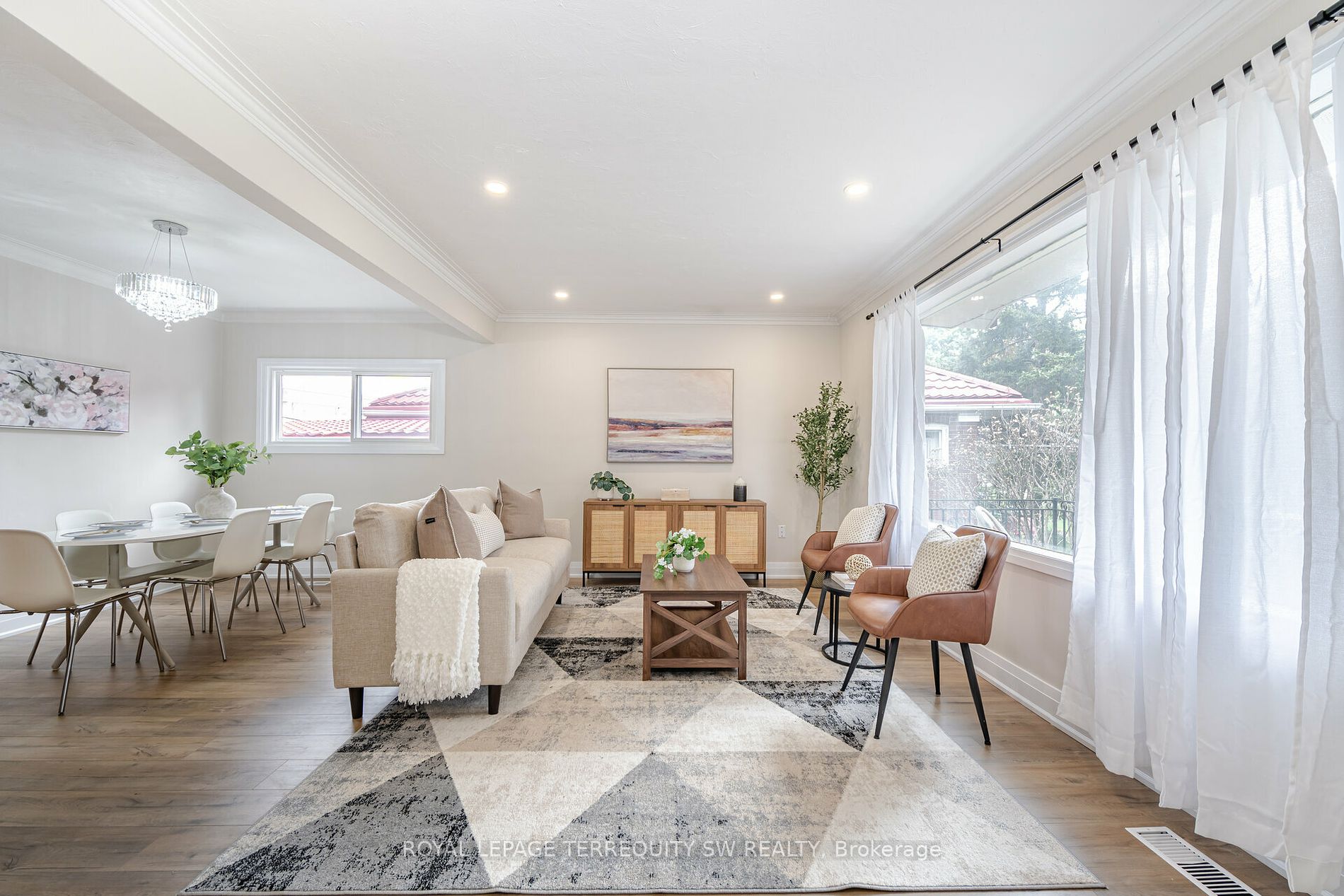 216 Flora Drive
