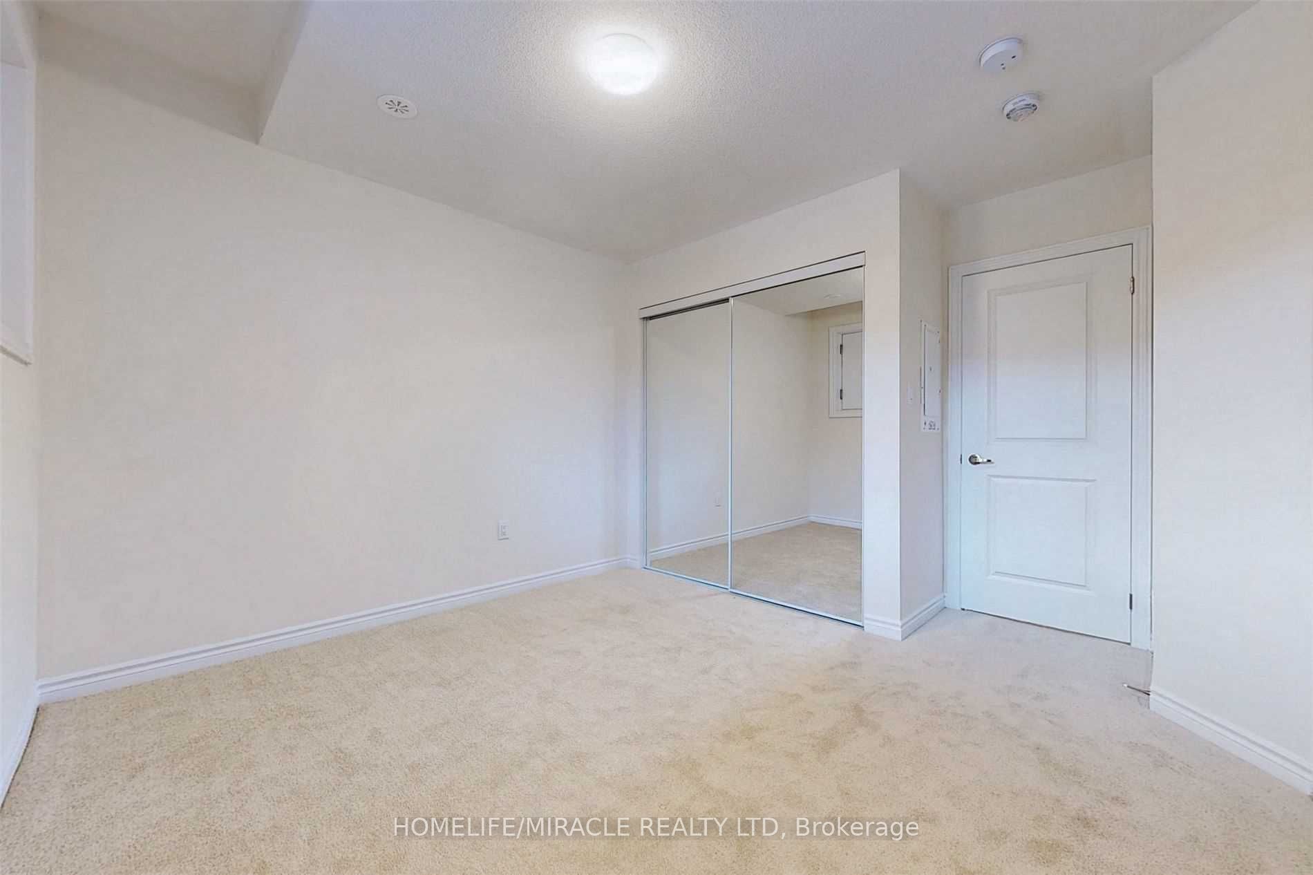 470 Beresford Path, #14