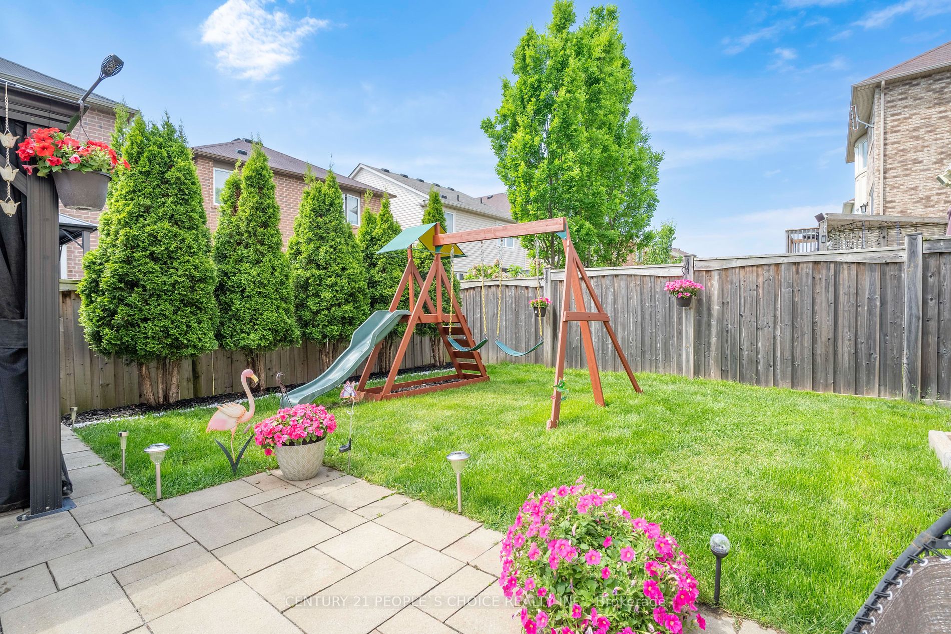 1821 Parkhurst Crescent