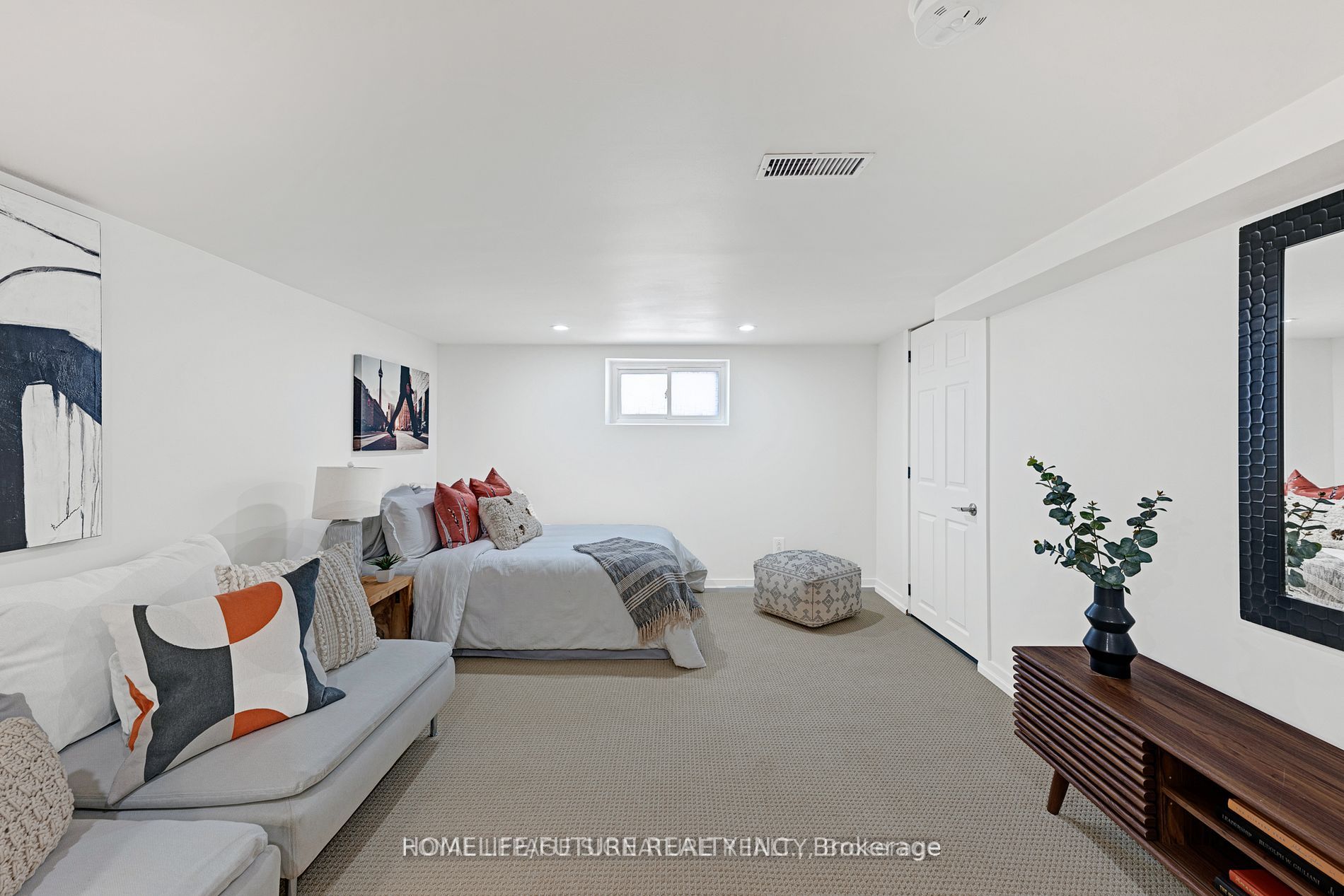 92 Adelaide Avenue E, #Unit 1