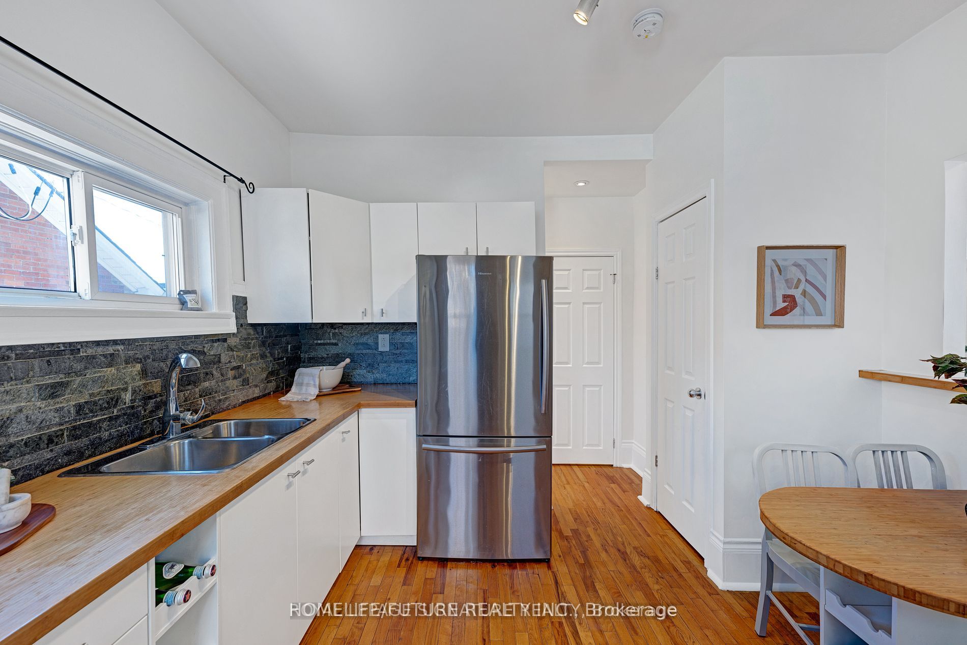 92 Adelaide Avenue E, #Unit 1