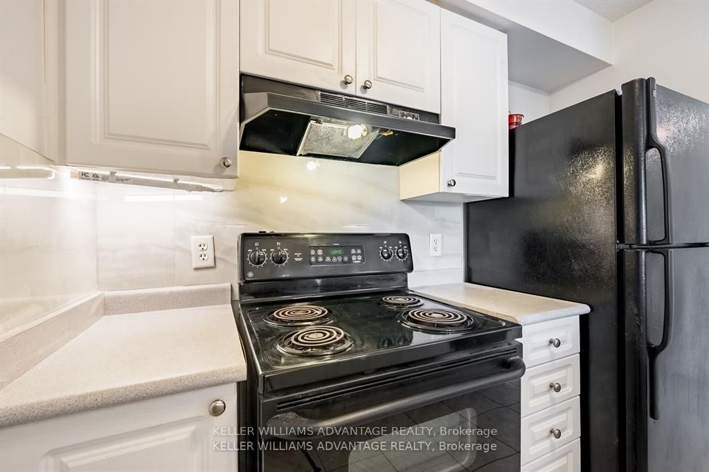 684 Warden Avenue #305