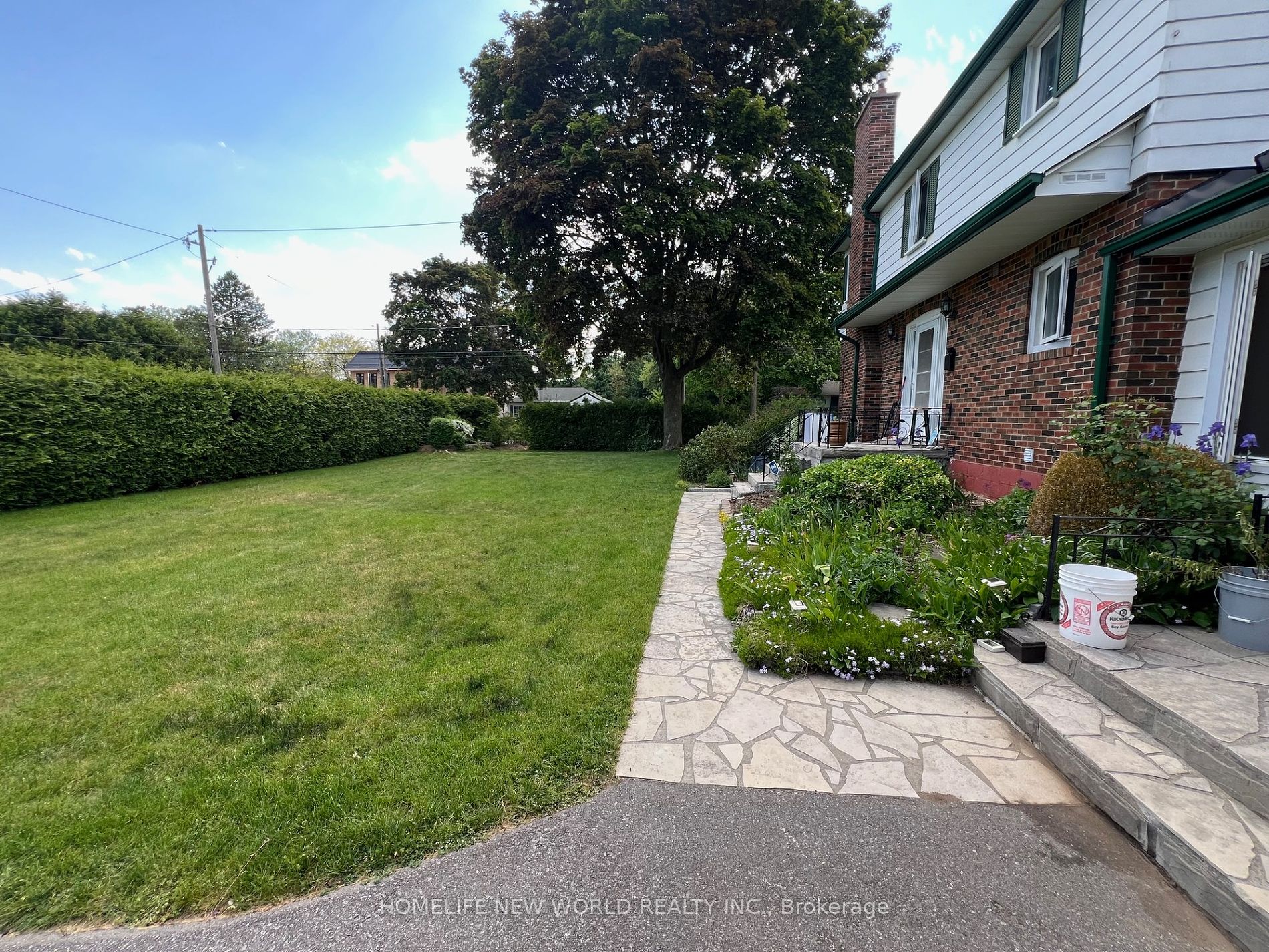 2 Bramber Road, #BSMT