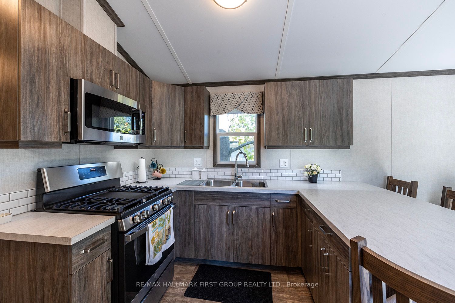 225 Platten Boulevard, #338