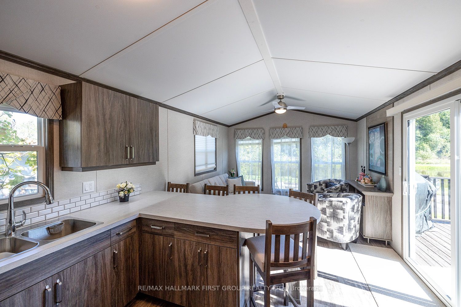 225 Platten Boulevard, #338