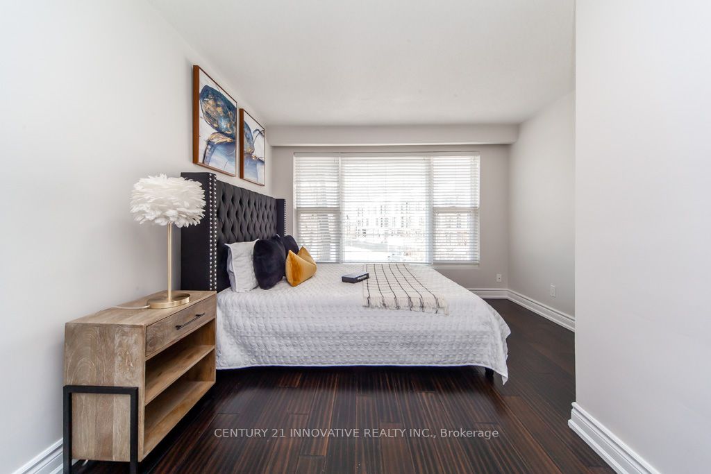 135 Queensbury Avenue