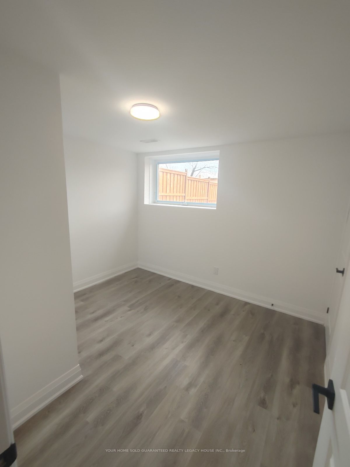 93 Chelliah Crt