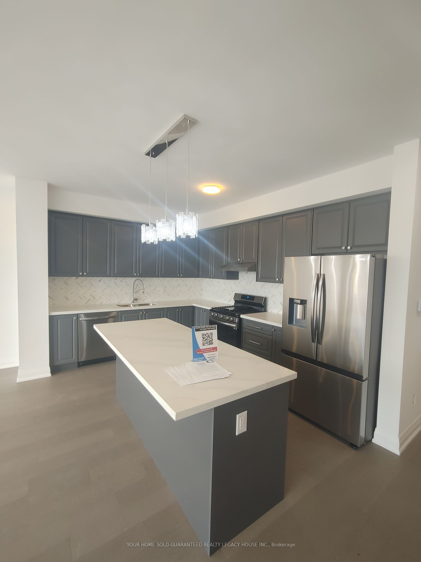93 Chelliah Crt