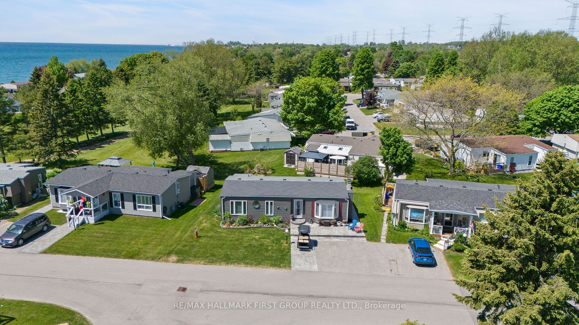 8 Kawartha Rd
