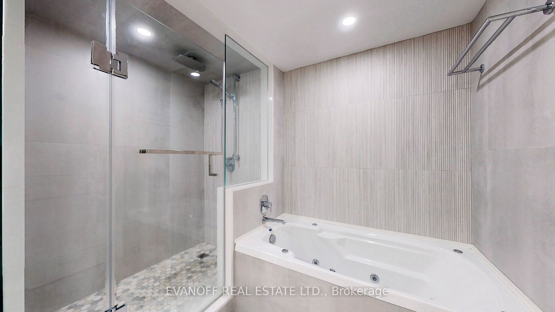 20 Guildwood Pkwy, #714
