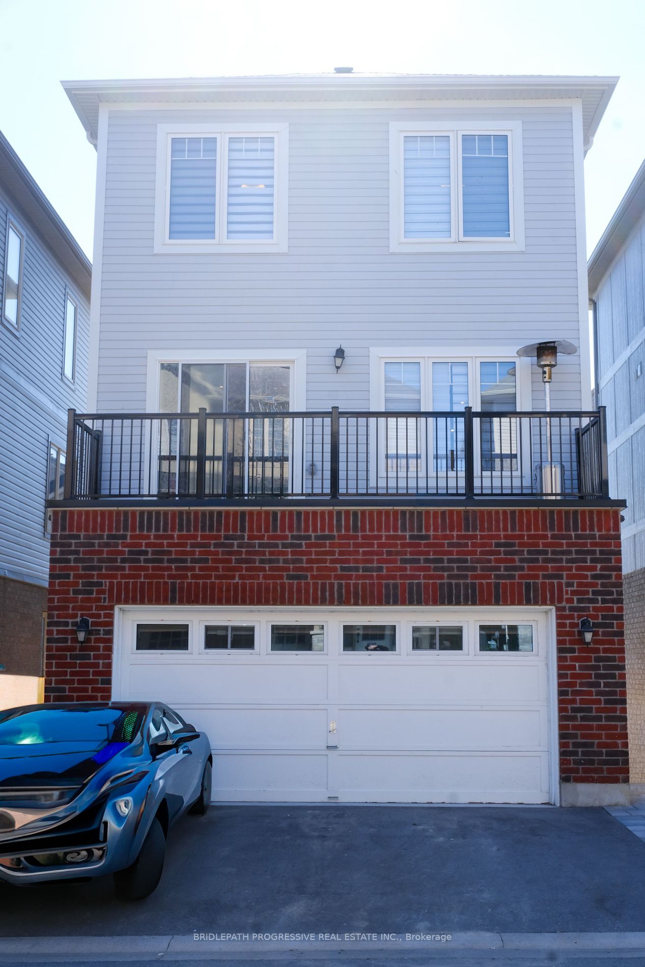 17 Devineridge Avenue