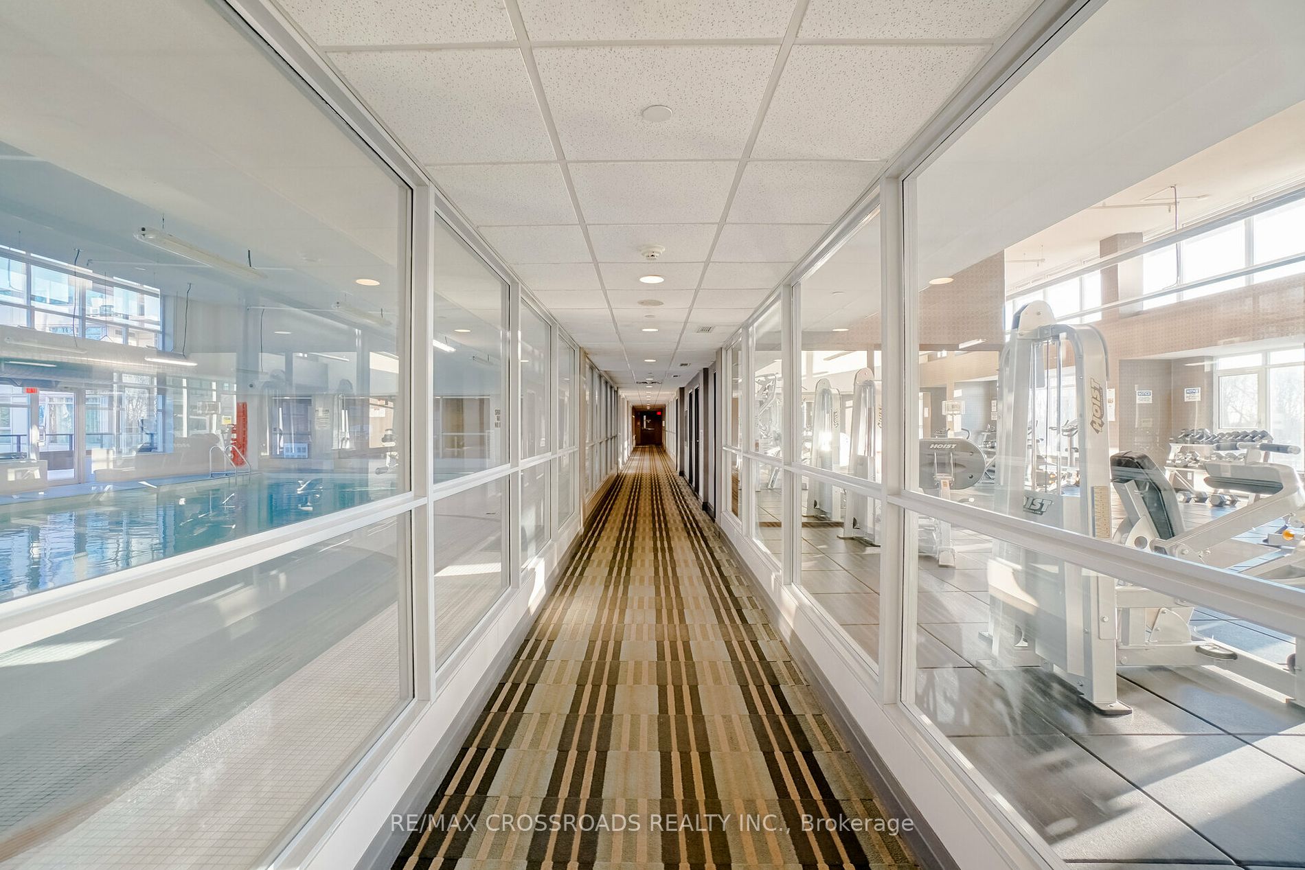 190 Borough Dr, #809