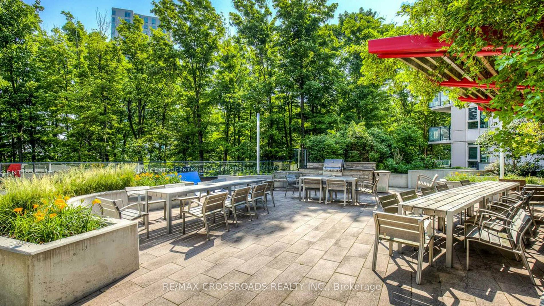 190 Borough Dr, #809