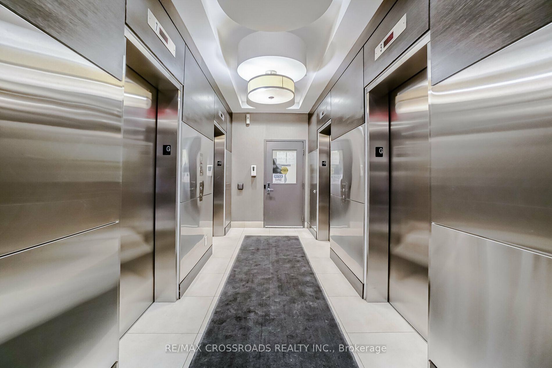 190 Borough Dr, #809