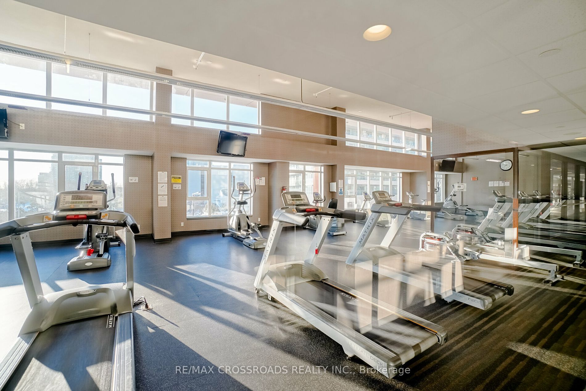 190 Borough Dr, #809