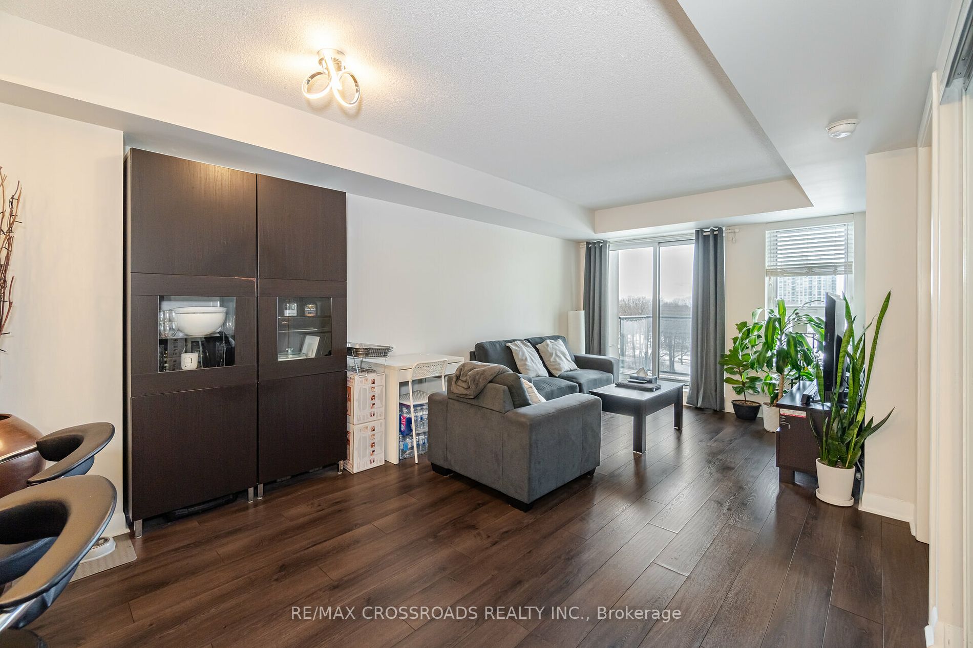 190 Borough Dr, #809