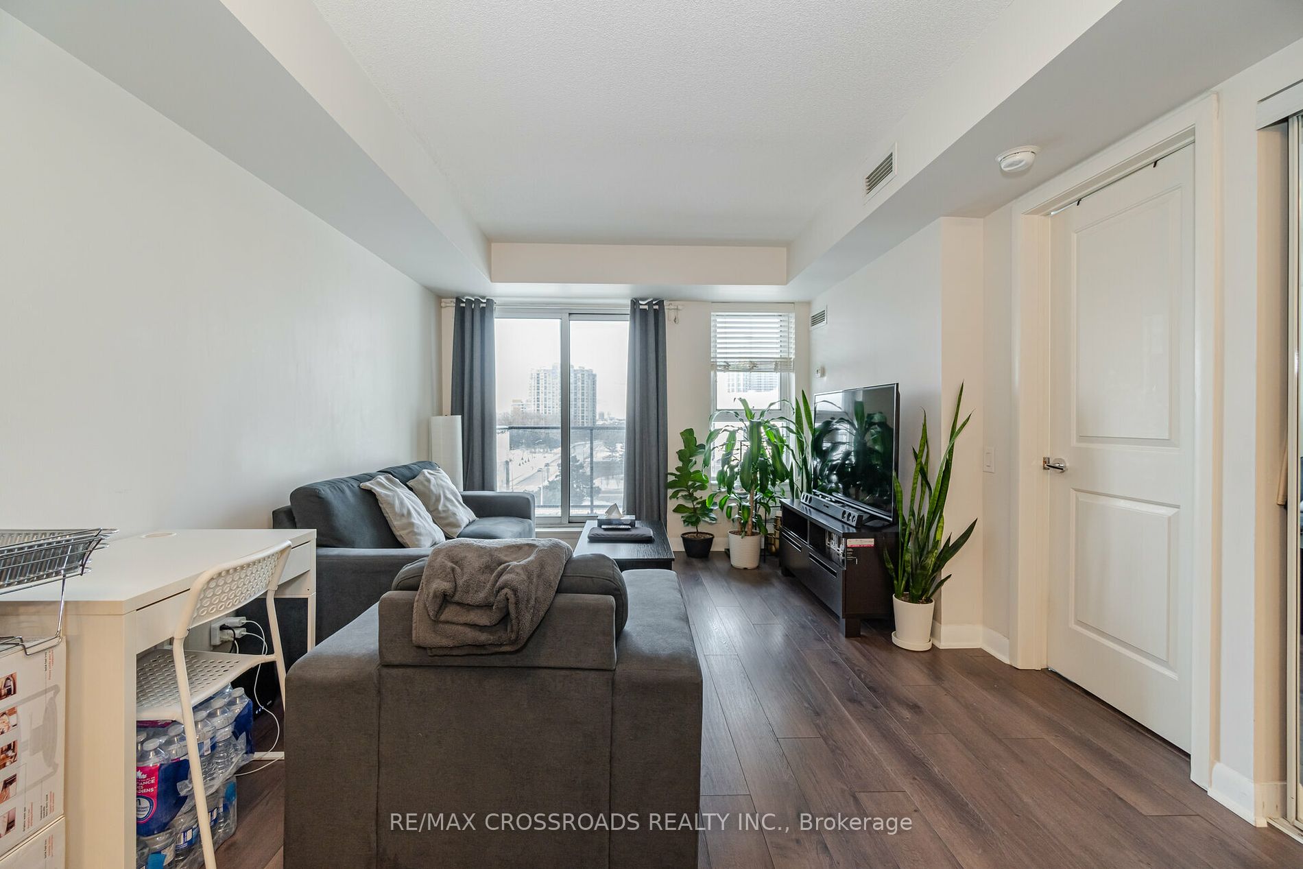 190 Borough Dr, #809