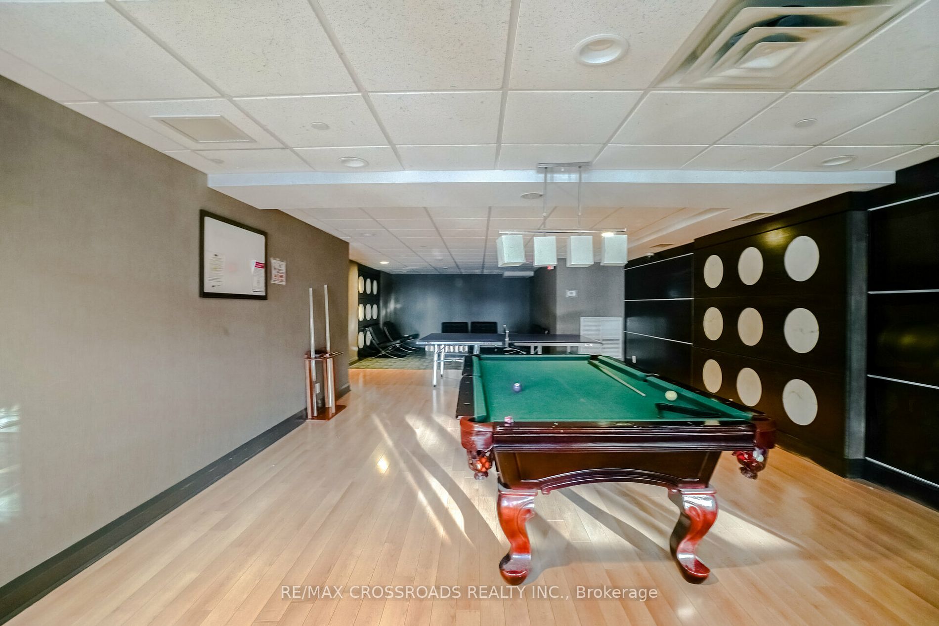 190 Borough Dr, #809