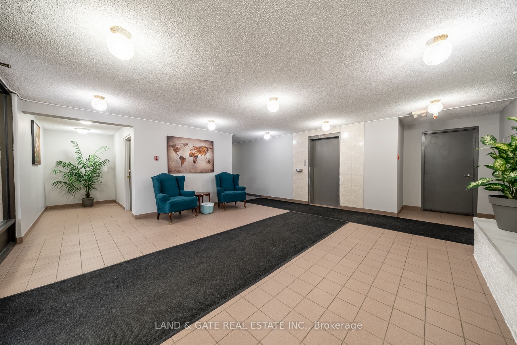 131 Taunton Road E #201