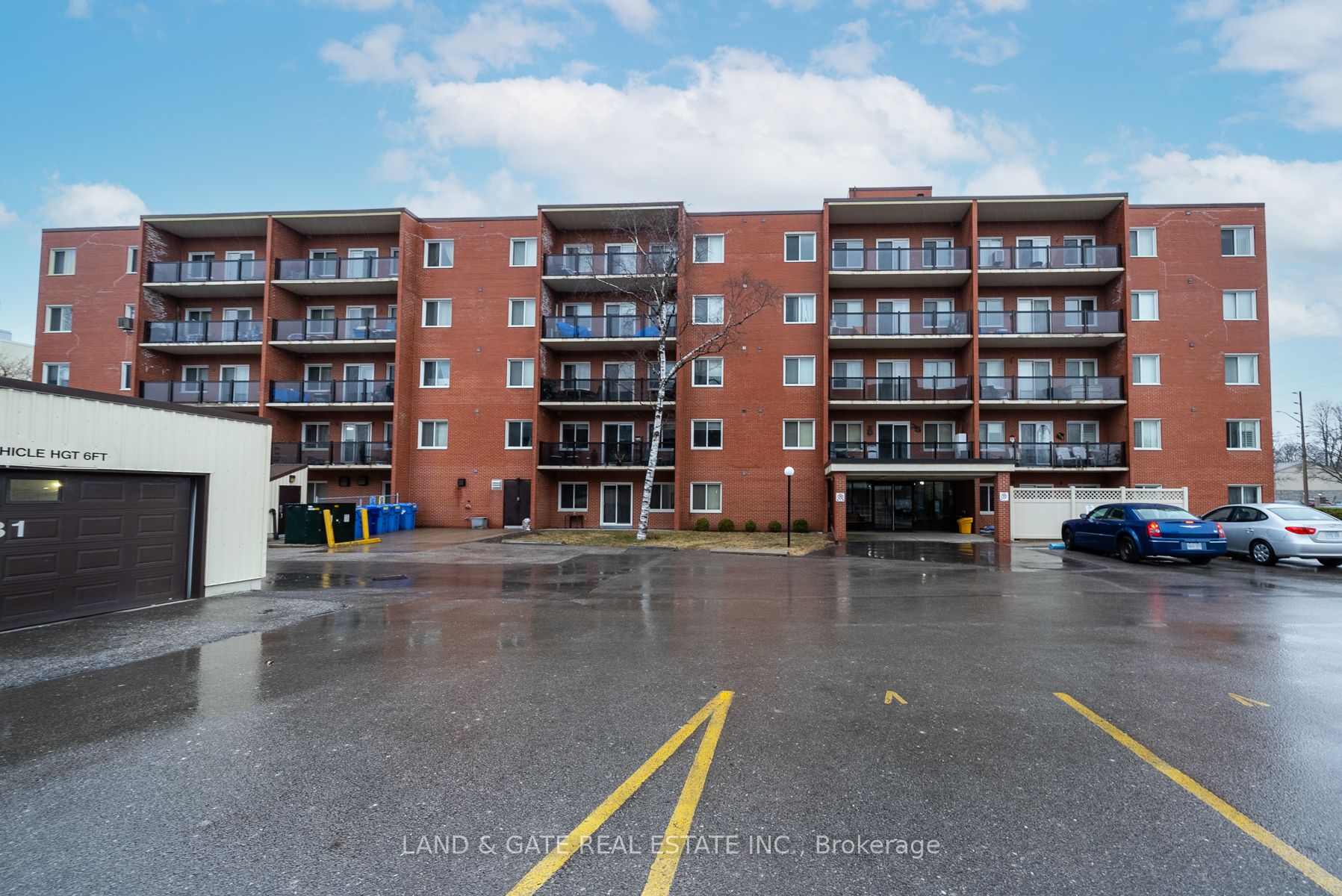 131 Taunton Road E #201