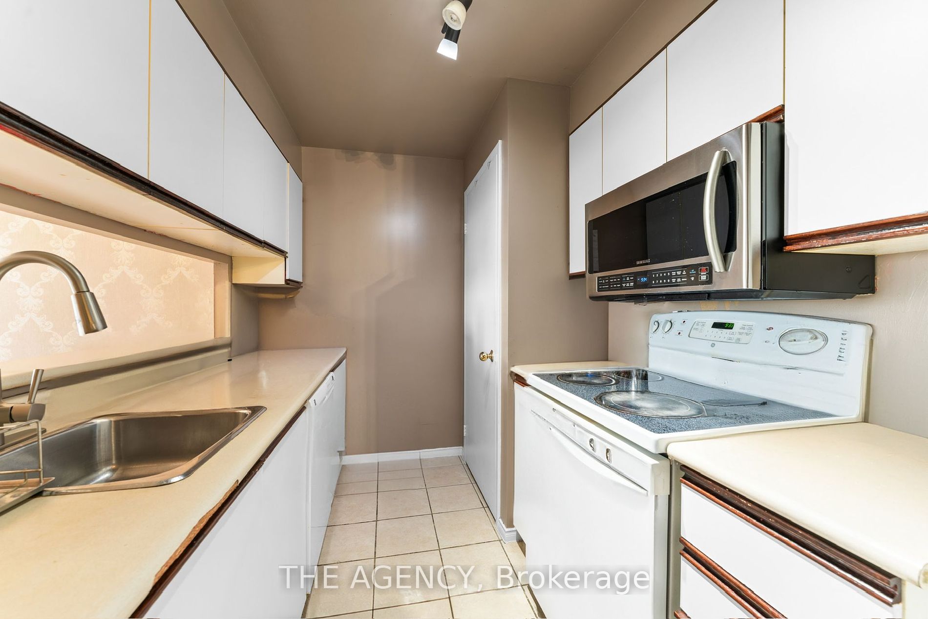 90 Dale Ave, #1203