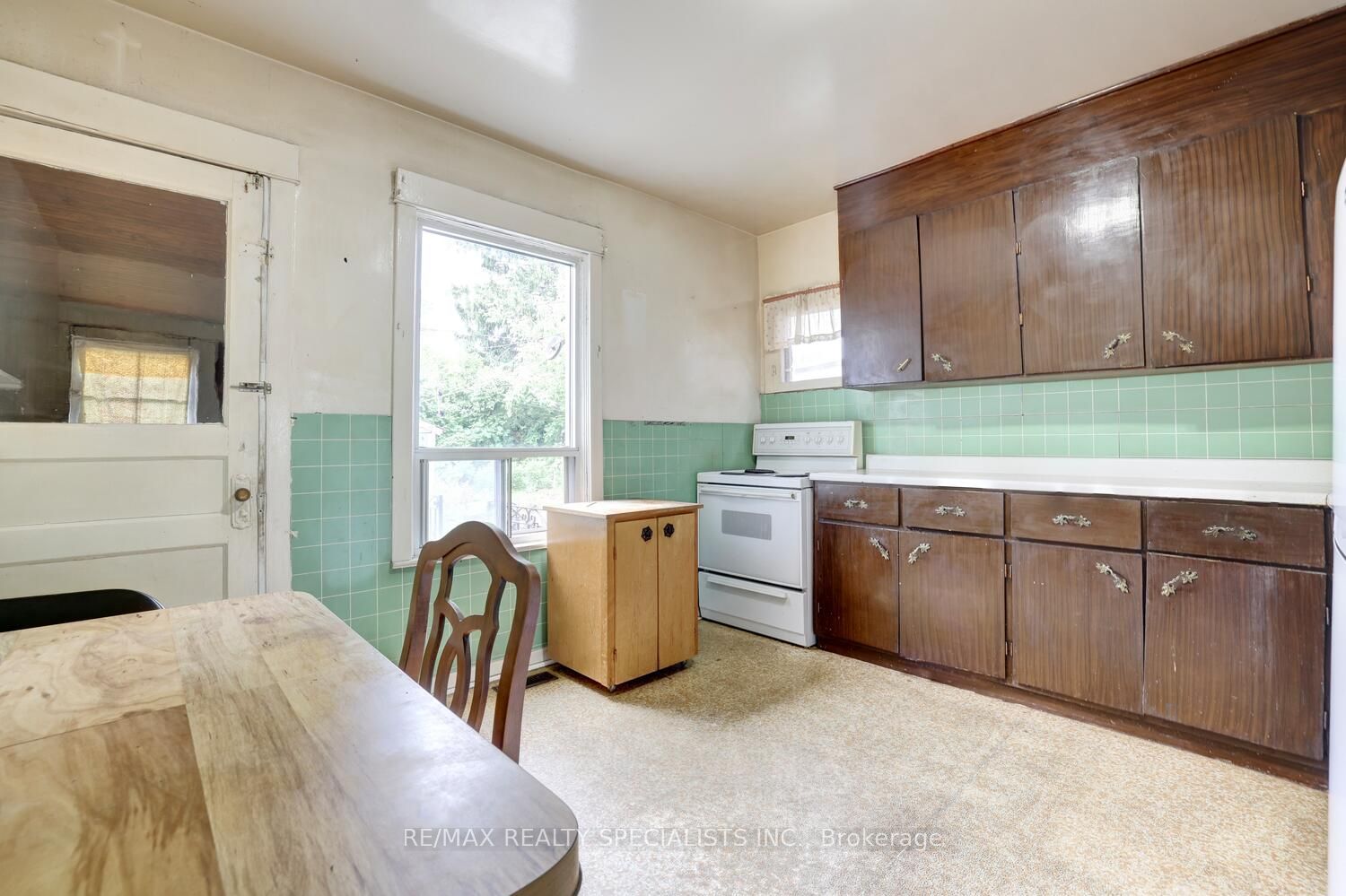 898 Greenwood Avenue