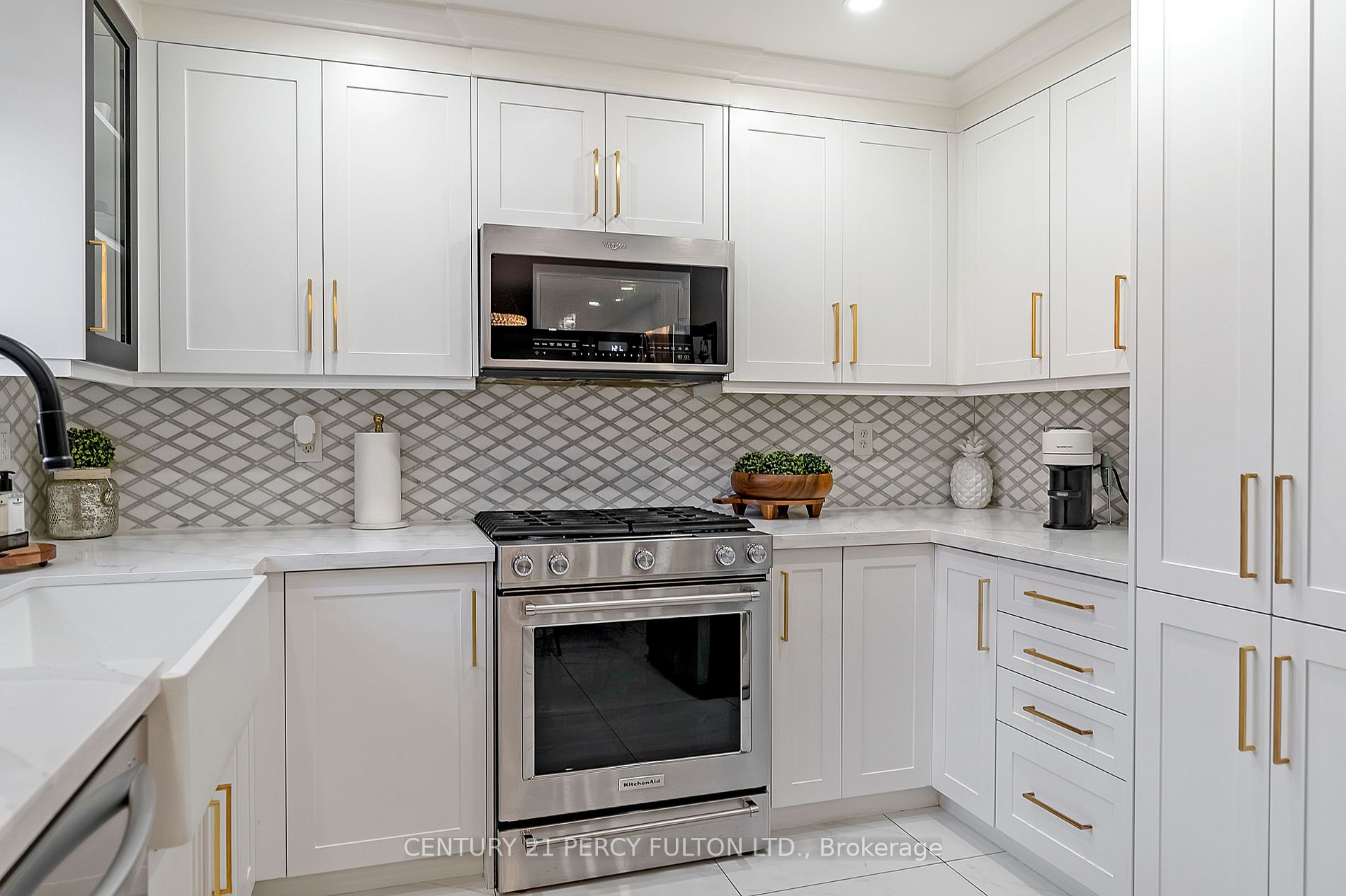 81 Ryder Cres