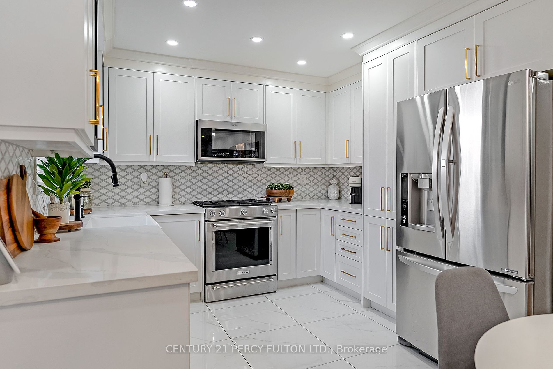 81 Ryder Cres