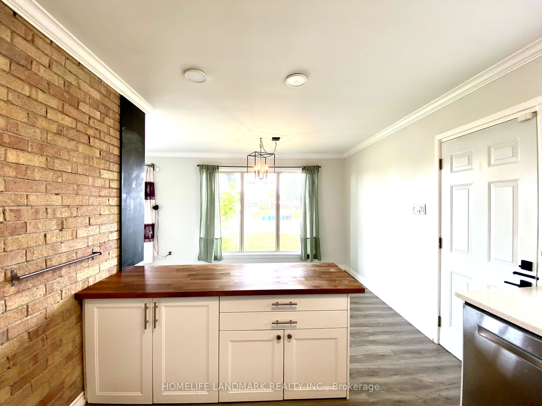 1510 Danforth Road