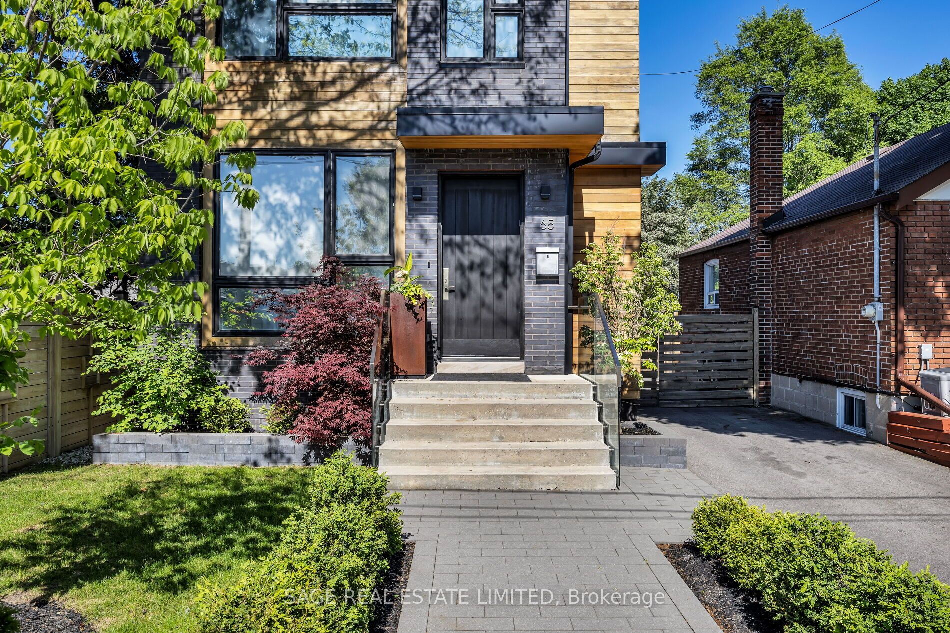 65 Derwyn Road