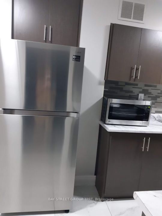 180 Markham Road, #207
