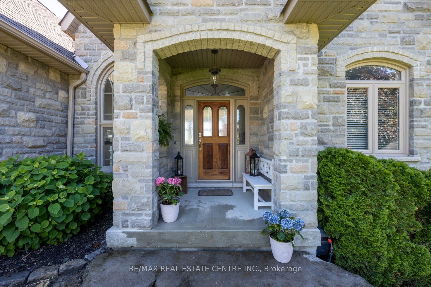 15 Coulcliff Blvd