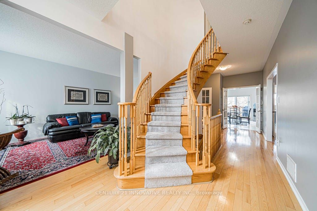 109 Gartshore Dr