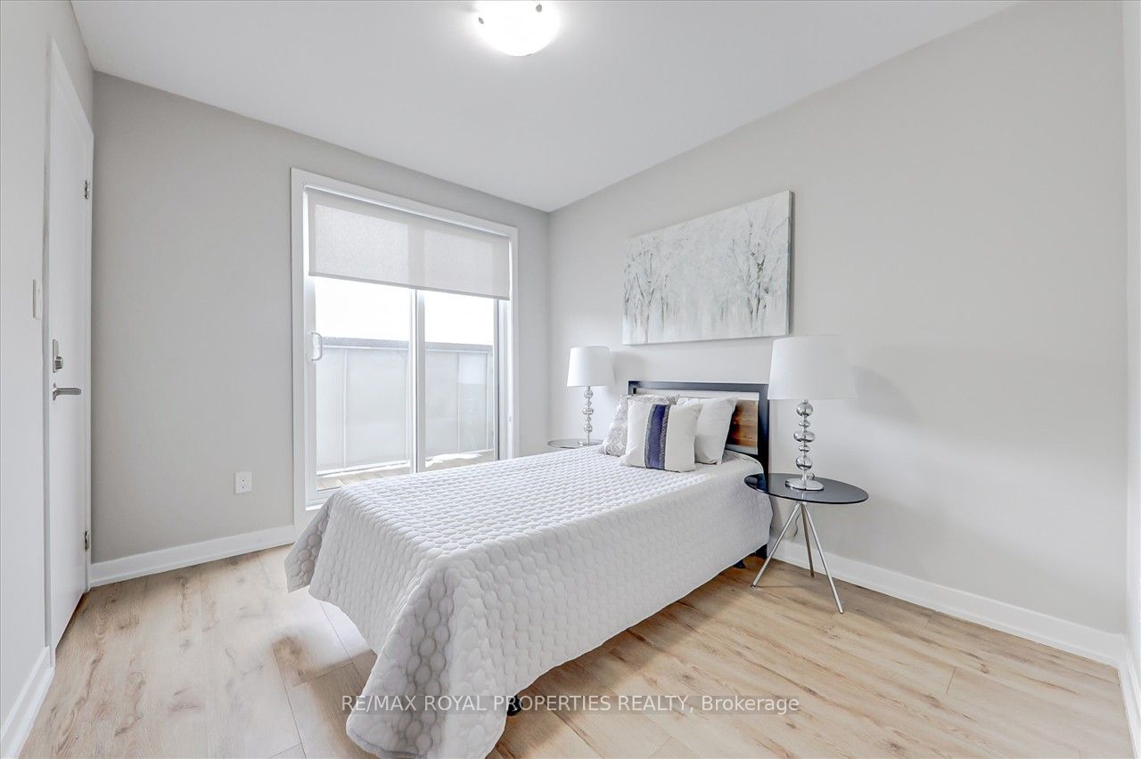1760 Simcoe Street N, #74