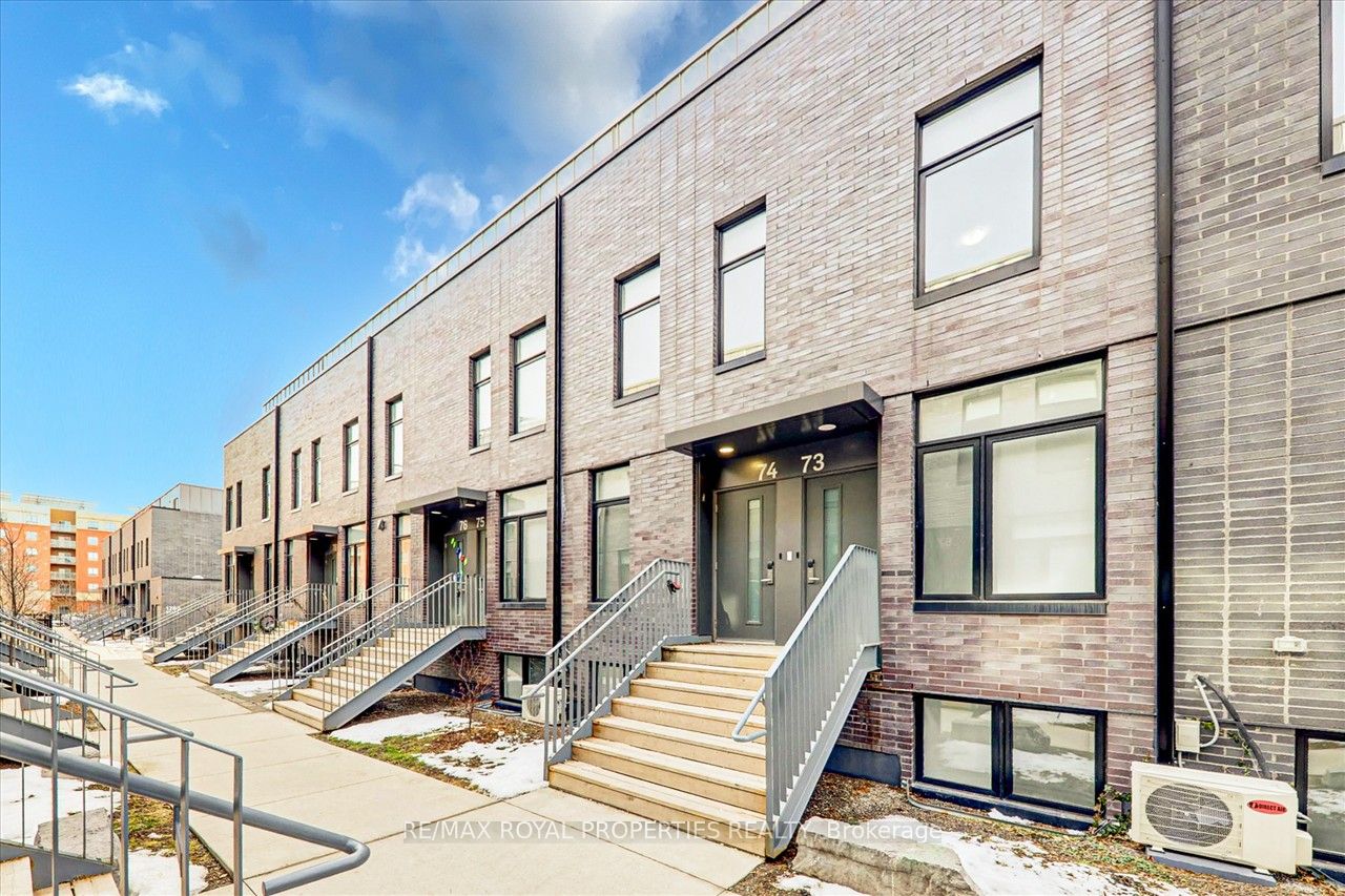 1760 Simcoe Street N, #74