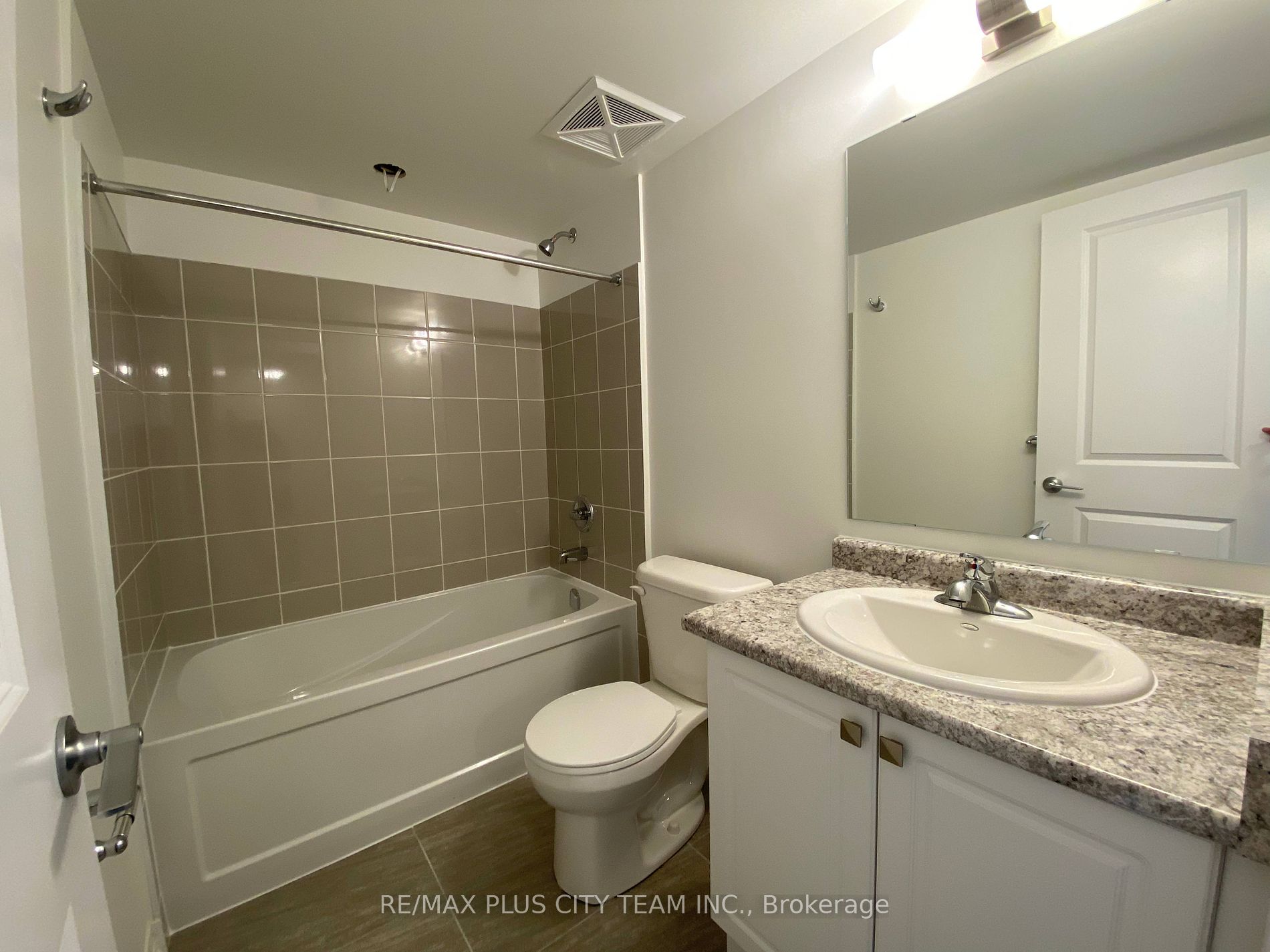 2635 William Jackson Drive, #815